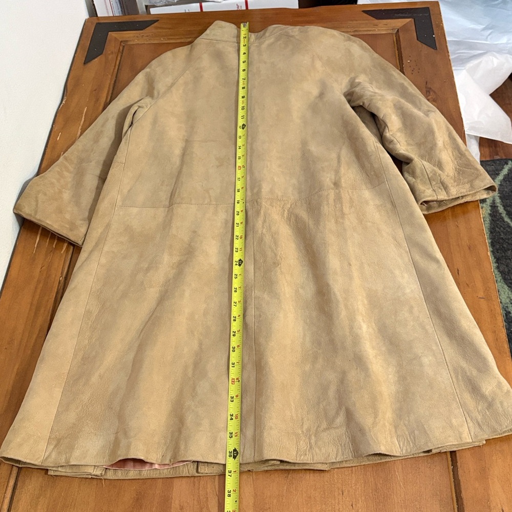 Vintage Elegant Suede Tan Women's Coat Size Small - Picture 11 of 14